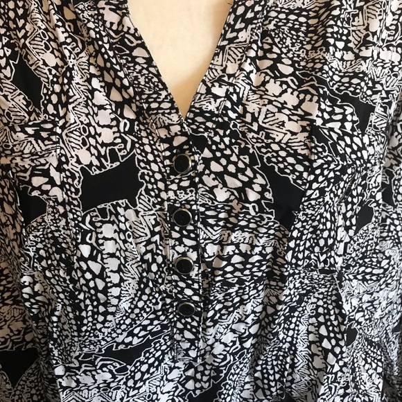 CJ Banks NWOT Blouse - Picture 2 of 4